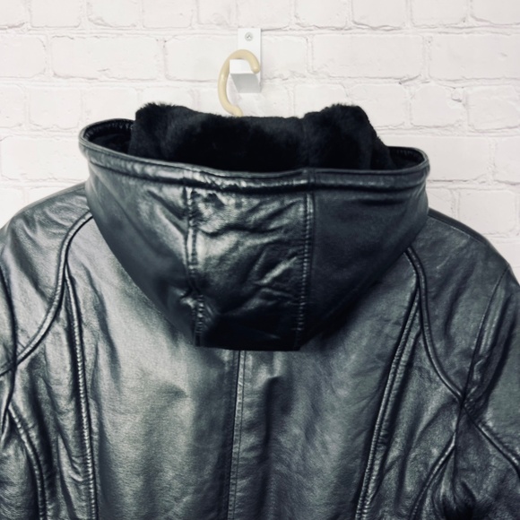 NWOT |•WILSONS LEATHER•| Heavy Plush Lined Black Leather Hooded Belted C - Picture 11 of 16